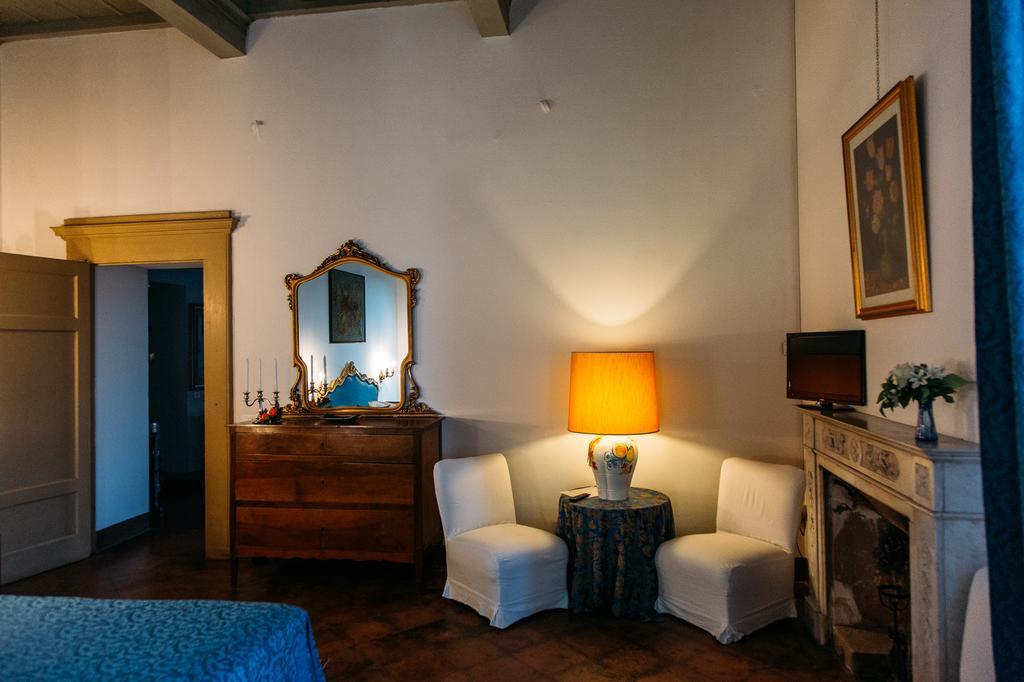 Castello Del Capitano Delle Artiglierie Bed & Breakfast Castrocaro Terme Cameră foto